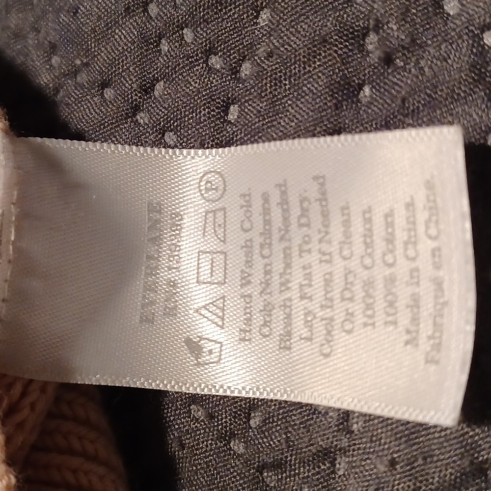 Everlane Sweater - Picture 8 of 8